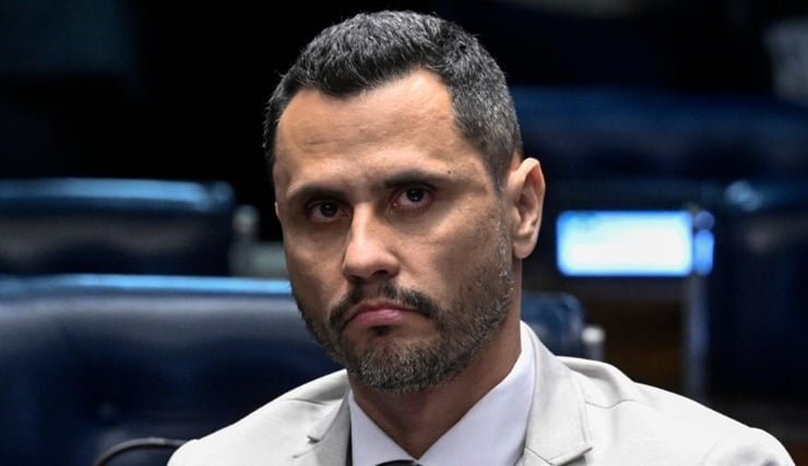 Apoiadores de Cleitinho Azevedo organizam caminhada em Minas Gerais