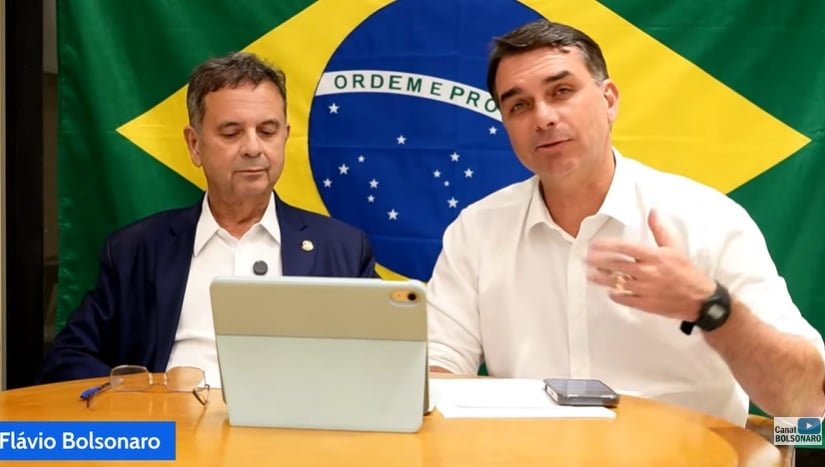 Flávio Bolsonaro define lista de 47 candidatos ao Senado para fortalecer base conservadora