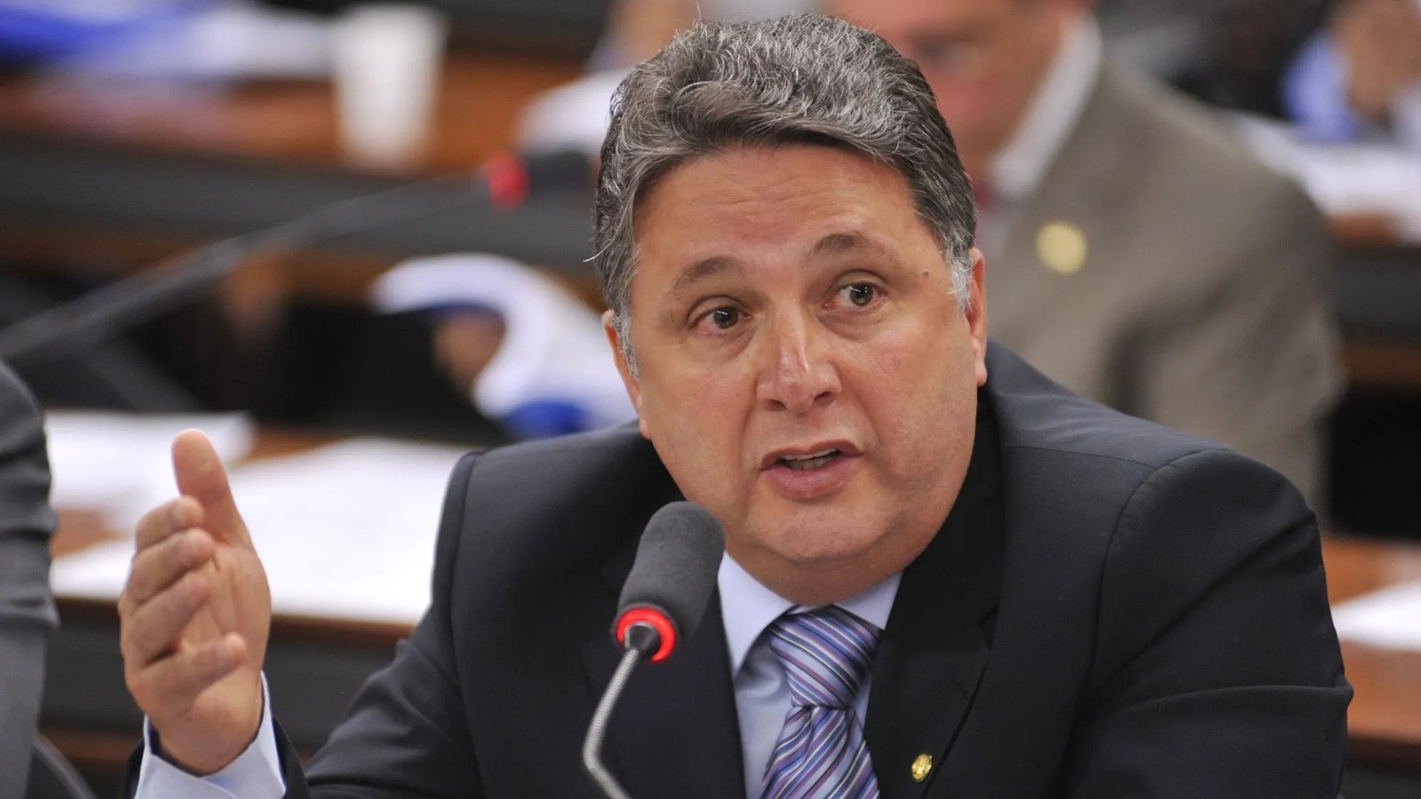 Ministério Público solicita execução imediata de condenação contra Anthony Garotinho