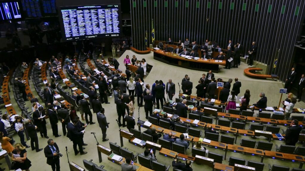 Sessão conjunta do Congresso Nacional em Brasília