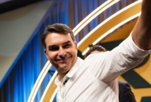 TSE oficializa candidatura de Flávio Bolsonaro à Presidência pelo PL