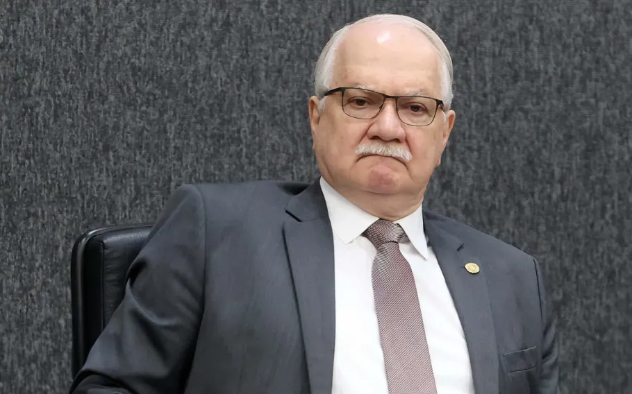 Ex-ministros do STF pedem a Fachin apuração rigorosa sobre crise na Corte