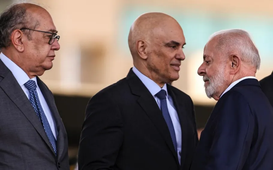 Lula defende mudanças no STF e propõe mandatos fixos para ministros