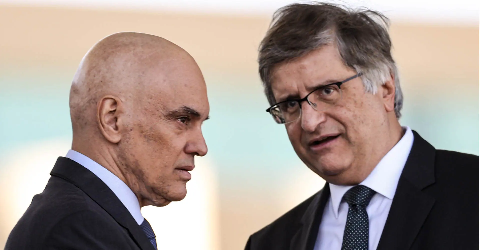 Mensagens da PF apontam menção a suposta pressão de Moraes sobre Paulo Gonet