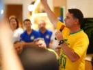 Flávio Bolsonaro lidera contagem de votos de brasileiros no exterior